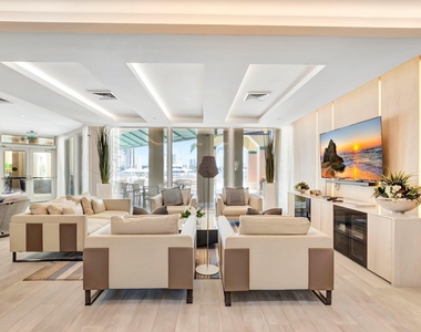 300 Se 5th Avenue - Photo Thumbnail 48