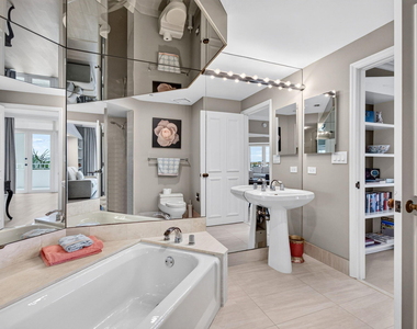 300 Se 5th Avenue - Photo Thumbnail 85