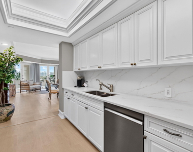 300 Se 5th Avenue - Photo Thumbnail 38