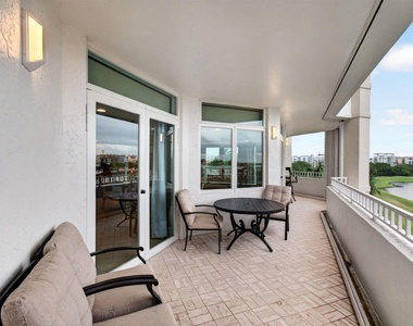300 Se 5th Avenue - Photo Thumbnail 87