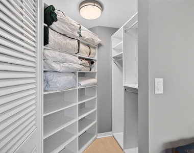 300 Se 5th Avenue - Photo Thumbnail 86