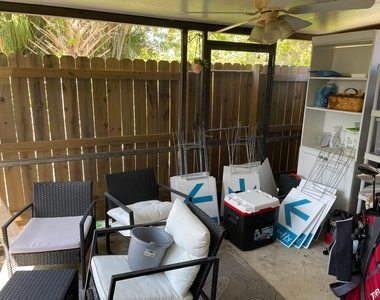 7607 Se Hobe Terrace - Photo Thumbnail 13