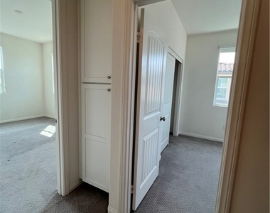 2418 S Fremont Avenue - Photo Thumbnail 21