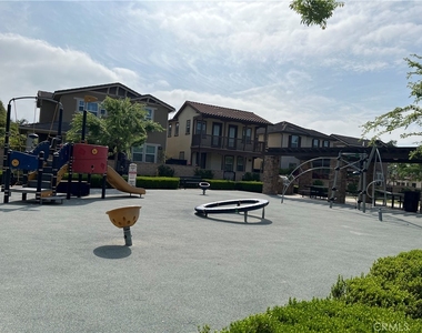 2418 S Fremont Avenue - Photo Thumbnail 30