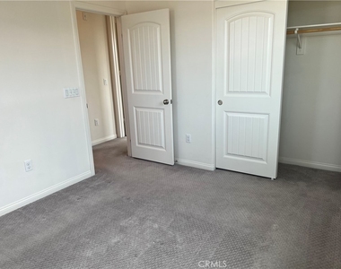 2418 S Fremont Avenue - Photo Thumbnail 23