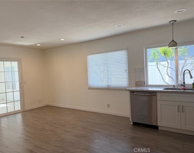 18617 Trot Ave - Photo Thumbnail 6