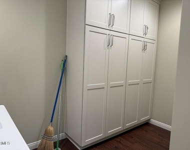 639 Skyview Terrace - Photo Thumbnail 7