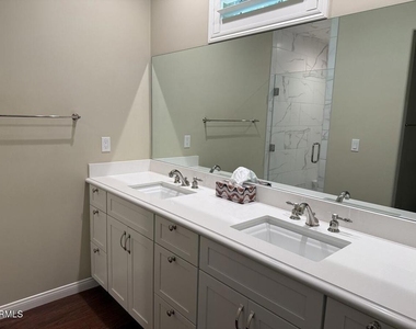 639 Skyview Terrace - Photo Thumbnail 13