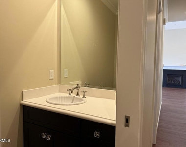 639 Skyview Terrace - Photo Thumbnail 8