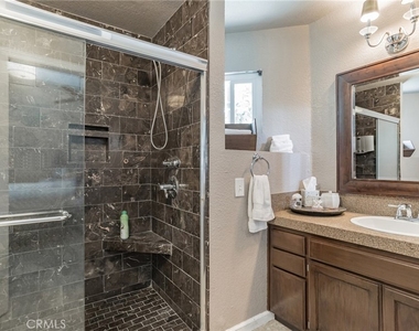 27350 Melanita - Photo Thumbnail 28