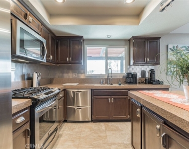 27350 Melanita - Photo Thumbnail 16
