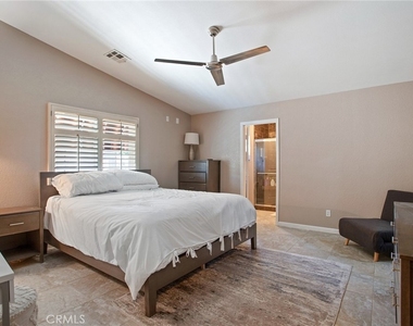 27350 Melanita - Photo Thumbnail 25