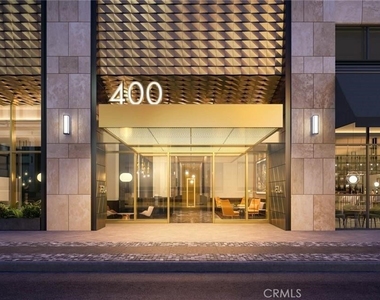 400 S Broadway - Photo Thumbnail 2