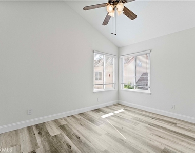12 Dominguez Street - Photo Thumbnail 26