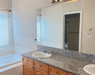 929 W Duarte Road - Photo Thumbnail 6