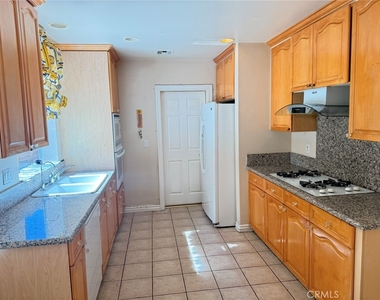 929 W Duarte Road - Photo Thumbnail 7
