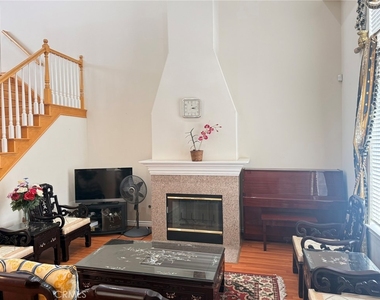 929 W Duarte Road - Photo Thumbnail 3