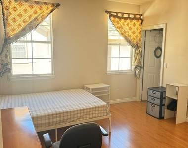 929 W Duarte Road - Photo Thumbnail 10