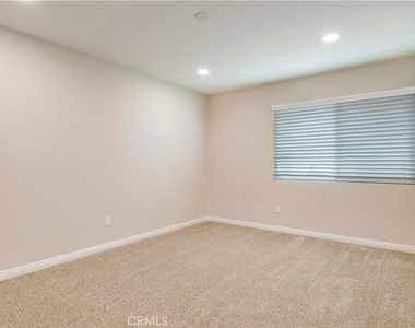 11119 Poplar Street - Photo Thumbnail 18