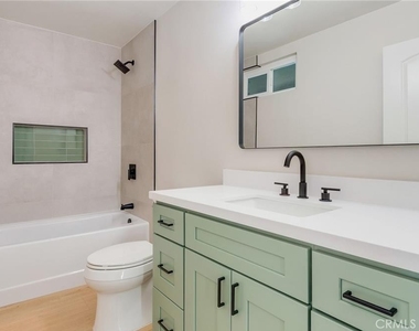11119 Poplar Street - Photo Thumbnail 20