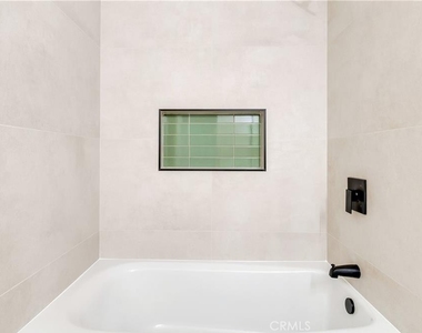 11119 Poplar Street - Photo Thumbnail 21