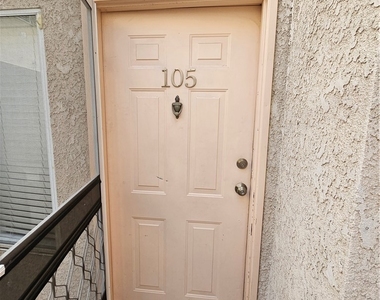 7900 Woodman Avenue - Photo Thumbnail 14