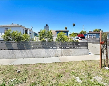 619 E Fairview - Photo Thumbnail 10