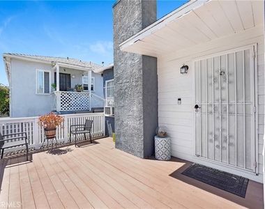 619 E Fairview - Photo Thumbnail 1