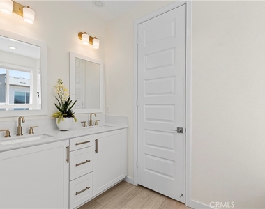 27553 Sanctuary Court - Photo Thumbnail 12