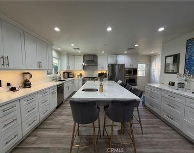 5300 Calhoun - Photo Thumbnail 2