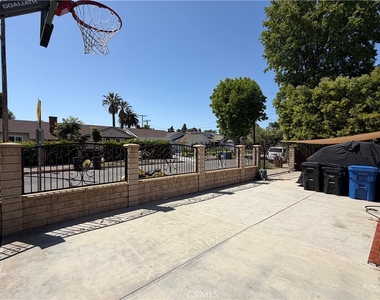 5300 Calhoun - Photo Thumbnail 15