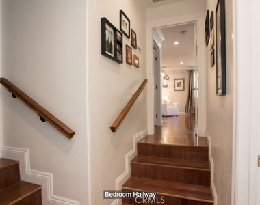 7021 Geyser Avenue - Photo Thumbnail 11