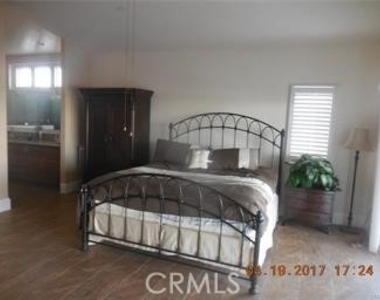 2630 Colorado River Road - Photo Thumbnail 15