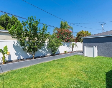 18417 Glenburn Avenue - Photo Thumbnail 31