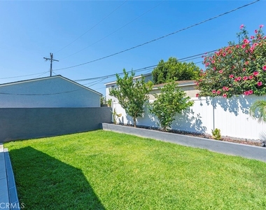 18417 Glenburn Avenue - Photo Thumbnail 30