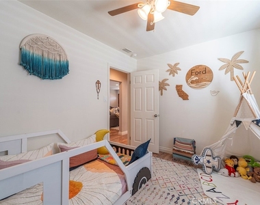 18417 Glenburn Avenue - Photo Thumbnail 19