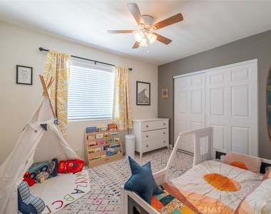 18417 Glenburn Avenue - Photo Thumbnail 18
