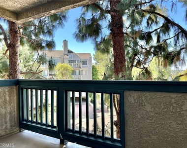 1441 Brett Place - Photo Thumbnail 7