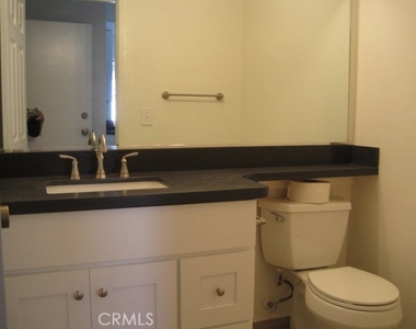 2577 Plaza Del Amo - Photo Thumbnail 3