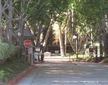 2577 Plaza Del Amo - Photo Thumbnail 25