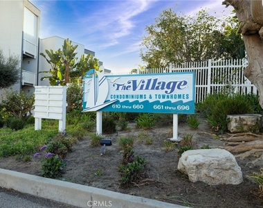 650 The Village - Photo Thumbnail 10