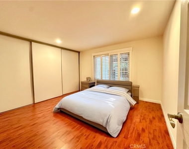 18113 Elaine Avenue - Photo Thumbnail 12