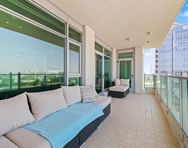 3141 Michelson Drive - Photo Thumbnail 7