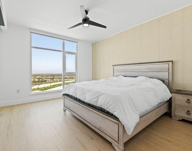 3141 Michelson Drive - Photo Thumbnail 4