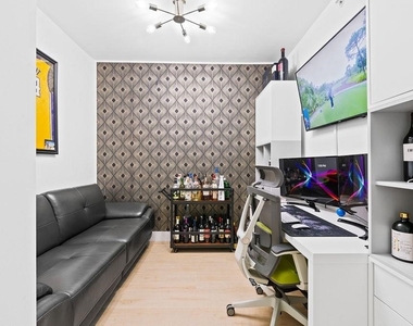 3141 Michelson Drive - Photo Thumbnail 13
