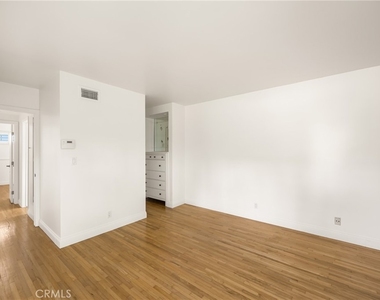 12791 Brittany Woods Drive - Photo Thumbnail 26