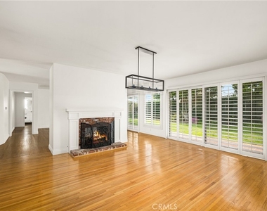 12791 Brittany Woods Drive - Photo Thumbnail 9