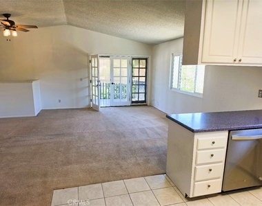 4442 E Addington Drive - Photo Thumbnail 8