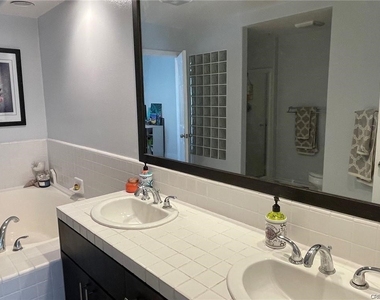 2233 Martin - Photo Thumbnail 26