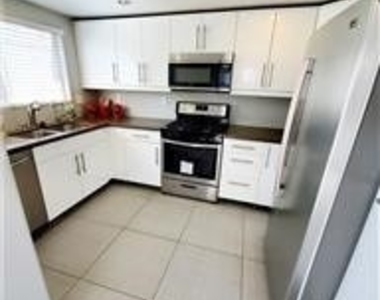 2538 Sundial Dr - Photo Thumbnail 6